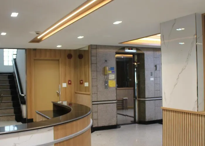 Place - Ekamai Bts Apartment